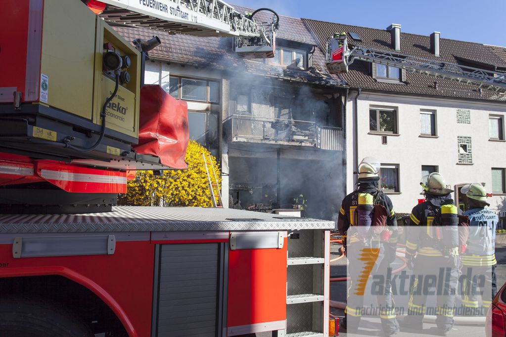 Brand in Mehrfamilienhaus in Stuttgart-Zuffenhausen